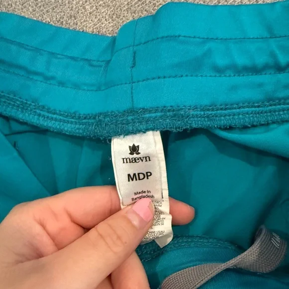 Momentum Women's Teal Scrub Set - Picture 5 of 7